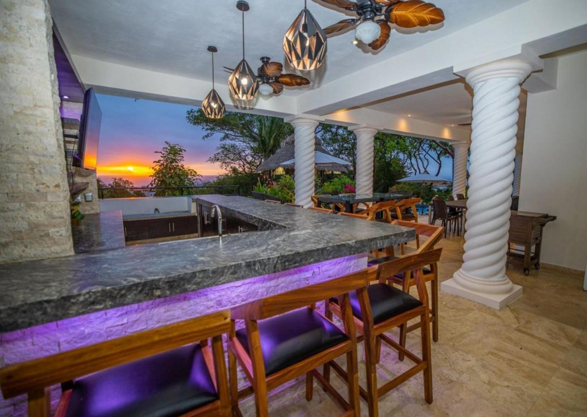 Villa Tesoro Del Mar بويرتو فالارتا المظهر الخارجي الصورة