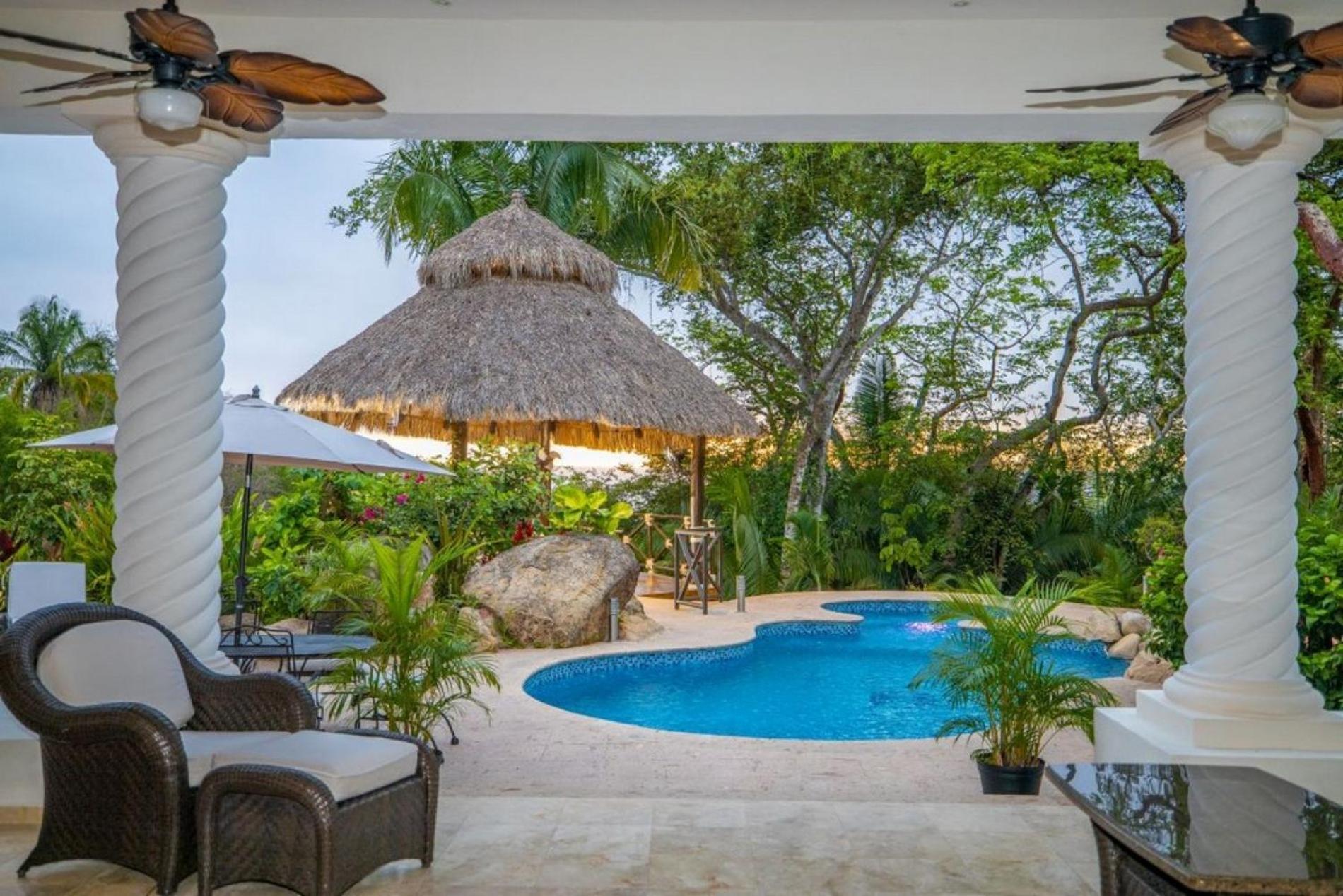 Villa Tesoro Del Mar بويرتو فالارتا المظهر الخارجي الصورة