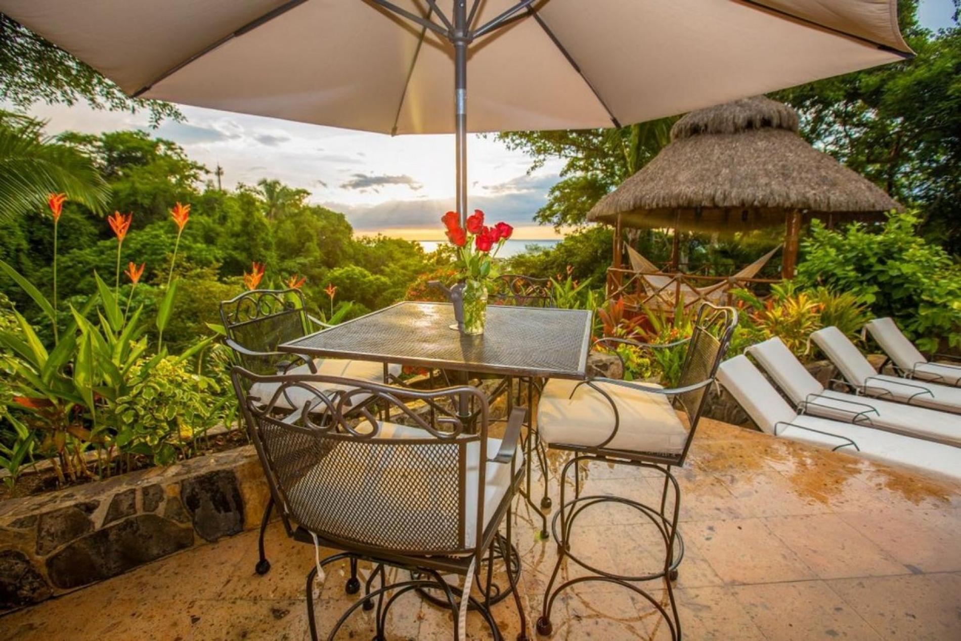 Villa Tesoro Del Mar بويرتو فالارتا المظهر الخارجي الصورة