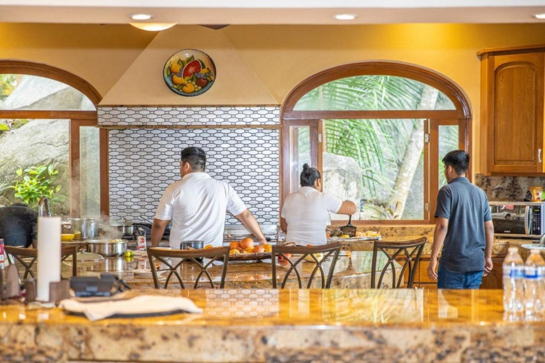 Villa Tesoro Del Mar بويرتو فالارتا المظهر الخارجي الصورة